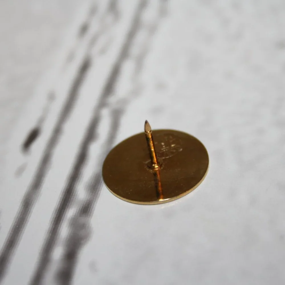 🔵🏭 Gold + Blue UAW V-CAP Lapel Pin · 5/8